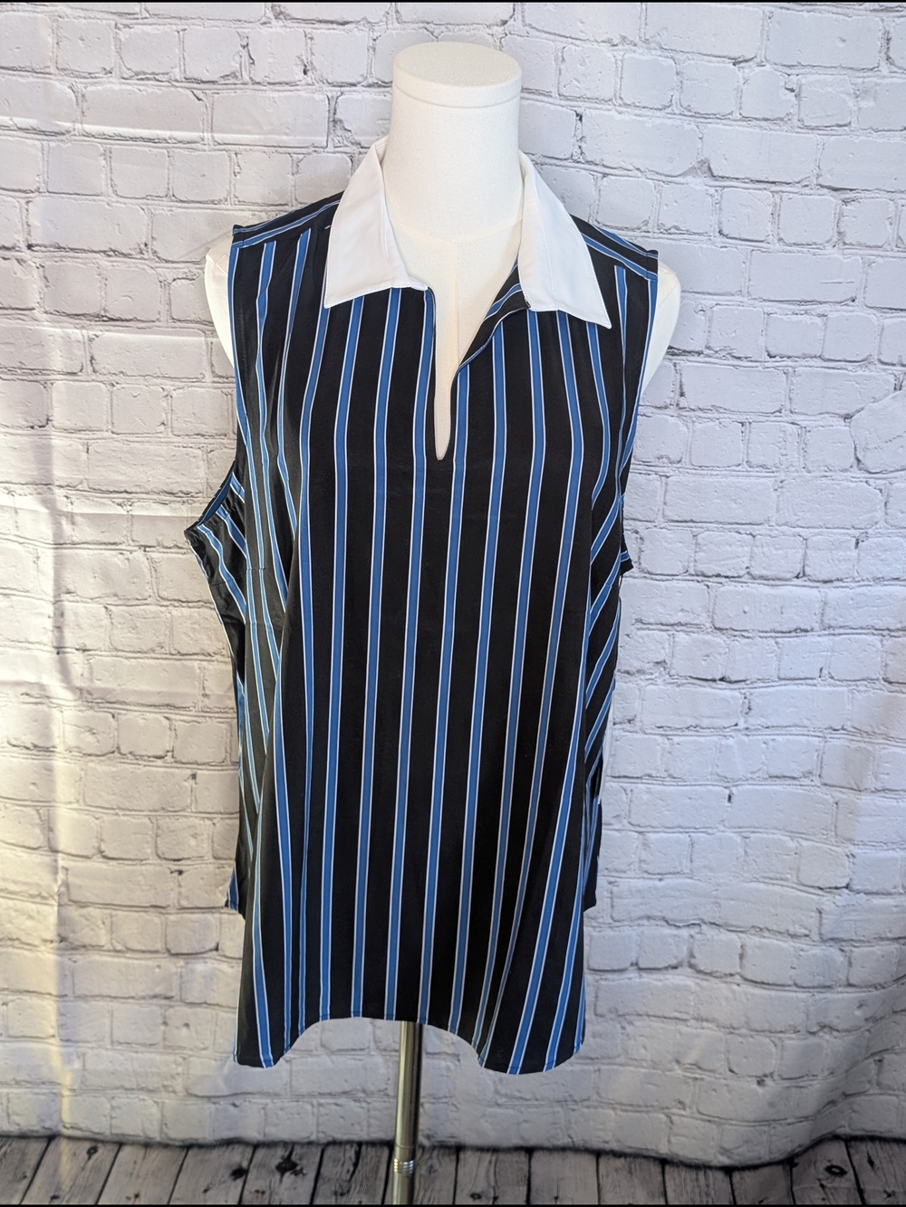 OTG On The Go by Tail women's collared stripe shirt XL